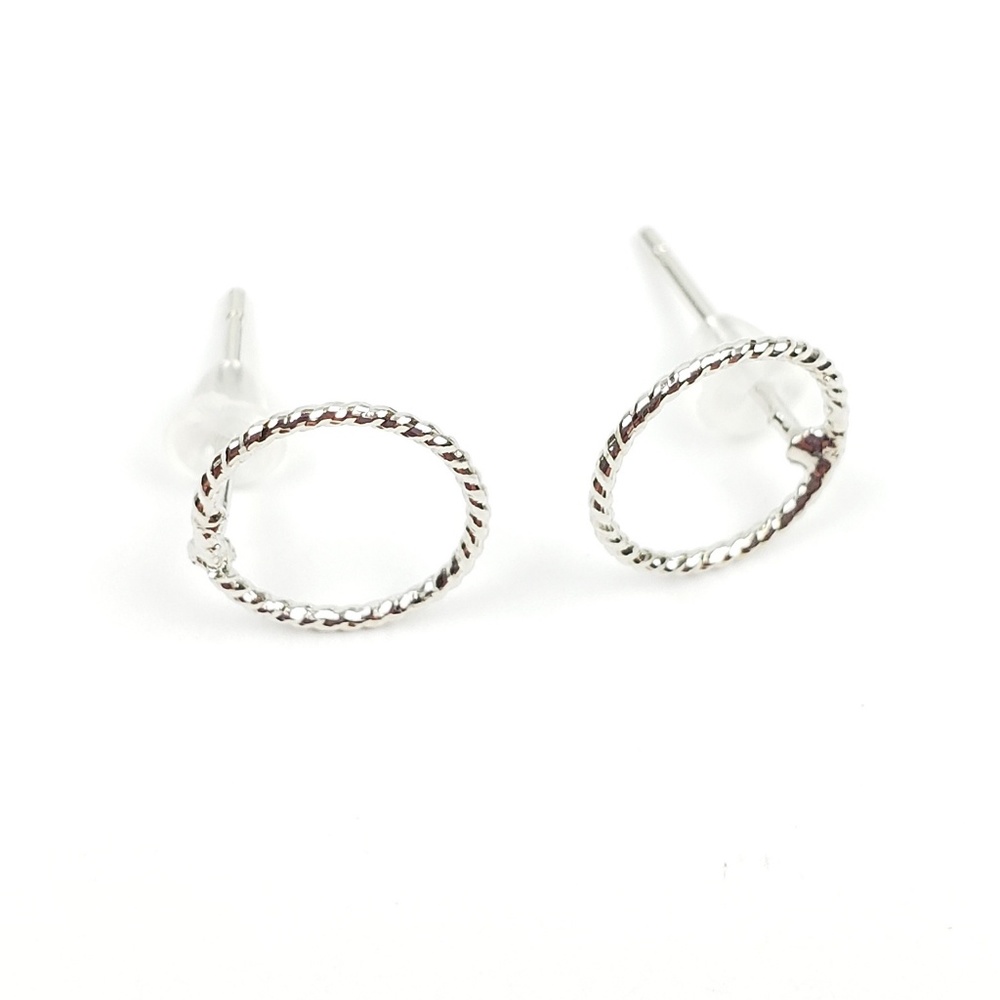 Minimalist Silver Circle Rope Earrings